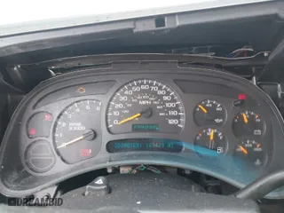 2003 Chevrolet Avalanche with VIN 3GNEK13T33G324093, listed as a IAAI auction lot 41524112 with 169,429 mi miles. Bid and sale history available at carsss.com. Image 7.