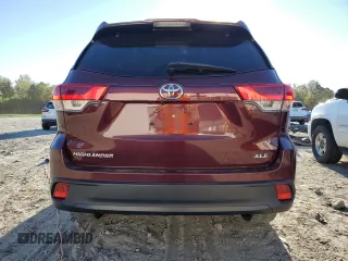 2018 Toyota Highlander SE z VIN 5TDKZRFH9JS238704, wystawiony jako Copart lot #74180764 z przebiegiem 96 037 mil mil oraz Szkoda całkowita • Salvage title. Historia ofert i sprzedaży dostępna na DreamBid. Obrazek 6.