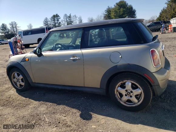 2009 MINI Cooper Hardtop with VIN WMWMF33549TW77649, listed as a Copart auction lot 50954125 with 115,061 mi miles and Clean Title. Bid and sale history available at carsss.com. Image 2.