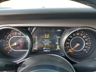 2020 Jeep Gladiator Sport S z VIN 1C6HJTAG7LL150131, wystawiony jako Copart lot #56726835 z przebiegiem 18 428 mil mil oraz Szkoda całkowita • Salvage title. Historia ofert i sprzedaży dostępna na DreamBid. Obrazek 9.