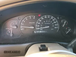 2001 Ford Explorer Eddie Bauer with VIN 1FMZU84P01UB51671, listed as a Copart auction lot 82465744 with 127,592 mi miles and Clean title. Bid and sale history available at DreamBid. Image 9.