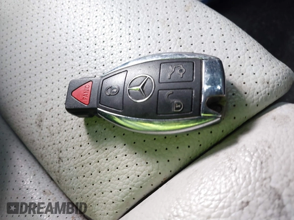 2018 Mercedes-Benz C 300 with VIN 55SWF4JBXJU265610, listed as a IAAI auction lot 41626070 with 46,071 mi miles and . Bid and sale history available at DreamBid. Image 11.