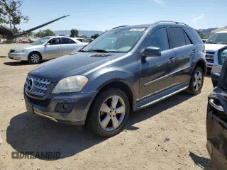 2011 Mercedes-Benz M 350 z VIN 4JGBB5GB3BA681805, wystawiony jako Copart lot #60176835 z przebiegiem 203 397 mil mil oraz Szkoda całkowita • Salvage title. Historia ofert i sprzedaży dostępna na DreamBid. Obrazek 1.