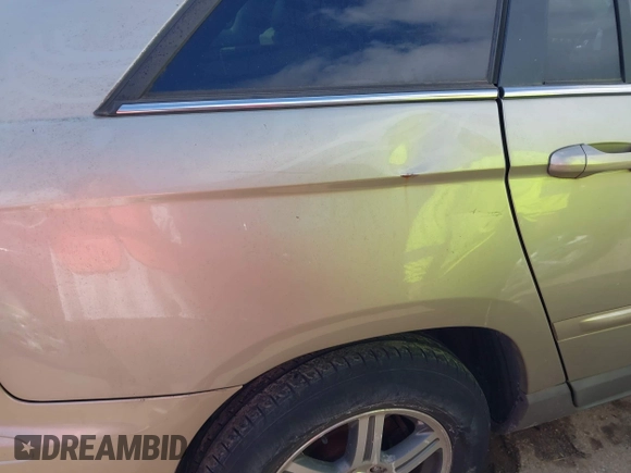 2008 Chrysler Pacifica Touring with VIN 2A8GF68X68R647367, listed as a IAAI auction lot 41463069 with 205,451 mi miles and . Bid and sale history available at DreamBid. Image 12.
