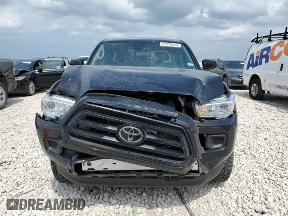 2023 Toyota Tacoma SR z VIN 3TMCZ5AN2PM636047, wystawiony jako Copart lot #55174225 z przebiegiem 15 913 mil mil oraz Szkoda całkowita • Salvage title. Historia ofert i sprzedaży dostępna na DreamBid. Obrazek 5.