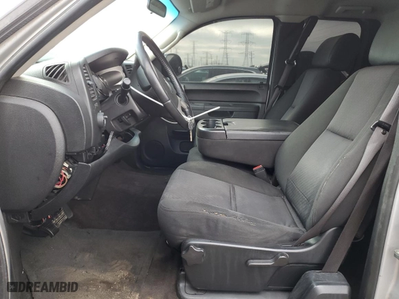 2010 Chevrolet Silverado 1500 LT with VIN 1GCSKSEA8AZ168241, listed as a Copart auction lot 84302704 with 157,334 mi miles and Salvage Title. Bid and sale history available at carsss.com. Image 7.