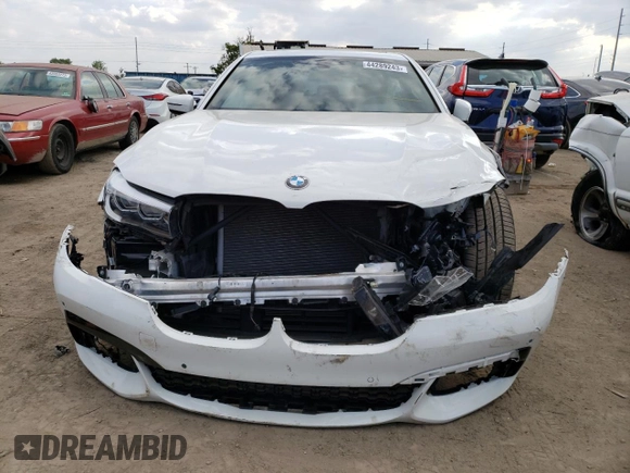 2019 BMW 7 Series 740i with VIN WBA7E2C57KB217178, listed as a Copart auction lot 44289243 with 0 mi miles. Bid and sale history available at carsss.com. Image 5.