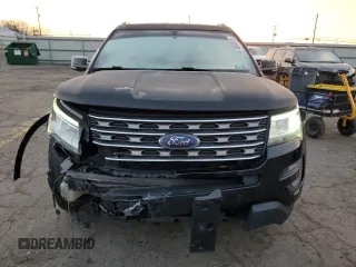 2017 Ford Explorer XLT z VIN 1FM5K8DH2HGA48337, wystawiony jako Copart lot #48698305 z przebiegiem 130 341 mil mil oraz Szkoda całkowita • Salvage title. Historia ofert i sprzedaży dostępna na DreamBid. Obrazek 5.