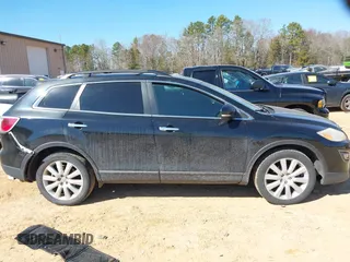 2010 Mazda CX-9 Grand Touring z VIN JM3TB3MV1A0208623, wystawiony jako IAAI lot #41668500 z przebiegiem 226 233 mil mil oraz . Historia ofert i sprzedaży dostępna na DreamBid. Obrazek 13.