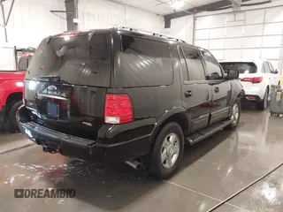 2005 Ford Expedition Limited z VIN 1FMFU20565LA60694, wystawiony jako IAAI lot #41945914 z przebiegiem 184 373 mil mil oraz . Historia ofert i sprzedaży dostępna na DreamBid. Obrazek 4.