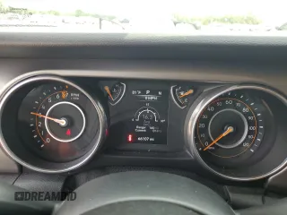 2018 Jeep Wrangler Unlimited Sport S with VIN 1C4HJXDG2JW136211, listed as a Copart auction lot 60080455 with 66,107 mi miles and Salvage title. Bid and sale history available at DreamBid. Image 9.