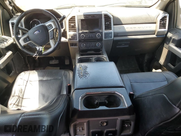 2018 Ford F-250 XL z VIN 1FT7W2BT8JEB87346, wystawiony jako Copart lot #53760595 z przebiegiem 258 575 mil mil oraz Czysty tytuł • Clean title. Historia ofert i sprzedaży dostępna na DreamBid. Obrazek 8.