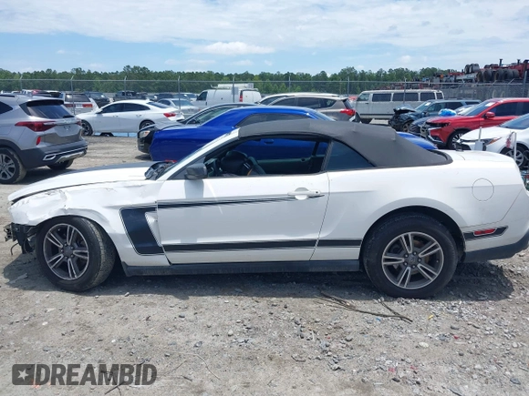 2012 Ford Mustang V6 с VIN 1ZVBP8EM6C5235229, выставлен на аукционе IAAI как лот 42454424 с пробегом 188 763 миль миль и . История ставок и продаж доступна на DreamBid. Изображение 14.