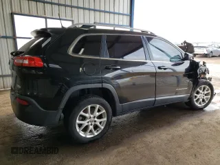 2016 Jeep Cherokee Latitude with VIN 1C4PJMCB1GW298856, listed as a Copart auction lot 48421335 with 168,194 mi miles and Clean Title. Bid and sale history available at carsss.com. Image 3.