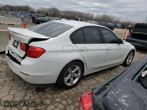 2015 BMW 3 Series 320i xDrive with VIN WBA3C3C51FP663992, listed as a Copart auction lot 44150065 with 171,785 mi miles and Salvage Title. Bid and sale history available at carsss.com. Image 3.