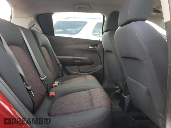 2017 Chevrolet Sonic LT z VIN 1G1JD6SH0H4128217, wystawiony jako Copart lot #55092485 z przebiegiem 41 545 mil mil oraz Szkoda całkowita • Salvage title. Historia ofert i sprzedaży dostępna na DreamBid. Obrazek 10.