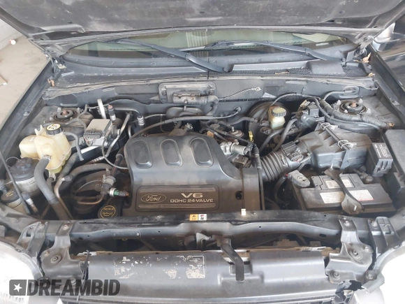2002 Ford Escape XLT Choice with VIN 1FMYU04142KB44597, listed as a IAAI auction lot 42426580 with 149,022 mi miles and . Bid and sale history available at DreamBid. Image 10.