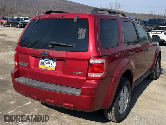 2008 Ford Escape XLT with VIN 1FMCU931X8KD40679, listed as a Copart auction lot 58637585 with 135,391 mi miles and Clean title. Bid and sale history available at DreamBid. Image 4.