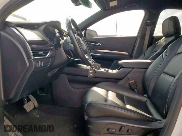 2021 Cadillac XT4 FWD Luxury z VIN 1GYAZAR49MF084676, wystawiony jako Copart lot #59765515 z przebiegiem 32 480 mil mil oraz Czysty tytuł • Clean title. Historia ofert i sprzedaży dostępna na DreamBid. Obrazek 7.