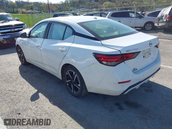 2025 Nissan Sentra SV z VIN 3N1AB8CV0SY210467, wystawiony jako IAAI lot #41950852 z przebiegiem 16 442 mil mil oraz . Historia ofert i sprzedaży dostępna na DreamBid. Obrazek 3.