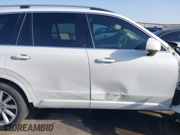 2016 Volvo XC90 Momentum with VIN YV4102XK4G1059299, listed as a IAAI auction lot 41749794 with 76,439 mi miles and . Bid and sale history available at DreamBid. Image 19.