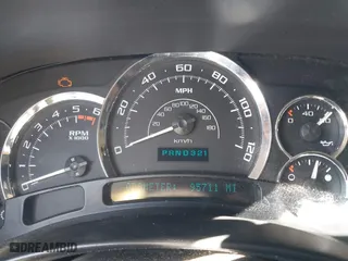 2003 Chevrolet Tahoe LT with VIN 1GNEC13T23R289916, listed as a IAAI auction lot 41408918 with 95,711 mi miles. Bid and sale history available at carsss.com. Image 7.