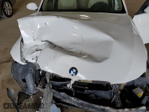 2007 BMW 3 Series 328xi z VIN WBAVC93517KX56831, wystawiony jako Copart lot #54937815 z przebiegiem 232 405 mil mil oraz Szkoda całkowita • Salvage title. Historia ofert i sprzedaży dostępna na DreamBid. Obrazek 11.