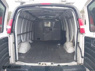 2019 GMC Savana Cargo Van with VIN 1GTW7AFG9K1154896, listed as a IAAI auction lot 41761872 with 183,541 mi miles. Bid and sale history available at carsss.com. Image 8.