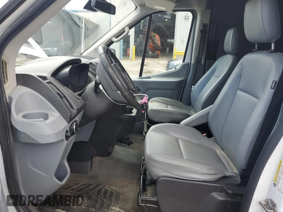 2016 Ford Transit Cargo z VIN 1FTYR3XM3GKB43476, wystawiony jako Copart lot #59758255 z przebiegiem 142 943 mil mil oraz Szkoda całkowita • Salvage title. Historia ofert i sprzedaży dostępna na DreamBid. Obrazek 7.