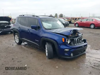 2021 Jeep Renegade Latitude with VIN ZACNJCBB1MPN26508, listed as a IAAI auction lot 40977361 with 30,781 mi miles. Bid and sale history available at carsss.com. Image 1.