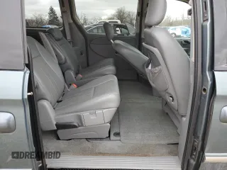 2007 Chrysler Town & Country LWB Touring with VIN 2A4GP54L47R272816, listed as a Copart auction lot 42602425 with 109,938 mi miles and Salvage Title. Bid and sale history available at carsss.com. Image 12.