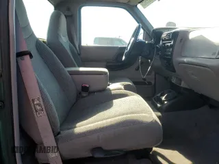 2000 Ford Ranger XL with VIN 1FTYR10V8YTB43444, listed as a Copart auction lot 53509985 with 159,976 mi miles and Clean Title. Bid and sale history available at carsss.com. Image 10.