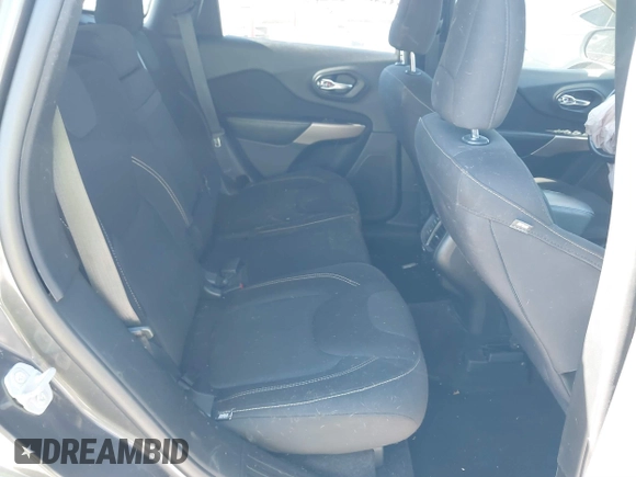2017 Jeep Cherokee Latitude with VIN 1C4PJLCB9HW585390, listed as a IAAI auction lot 41838566 with Not Provided miles and . Bid and sale history available at carsss.com. Image 8.