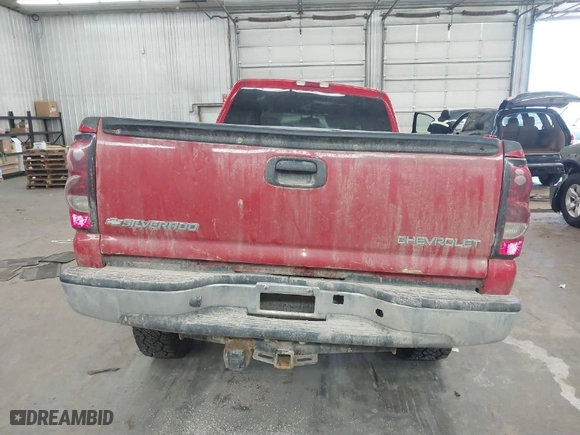 2004 Chevrolet Silverado 3500 SRW with VIN 1GCHK33294F234247, listed as a IAAI auction lot 41246913 with NaN miles. Bid and sale history available at carsss.com. Image 17.