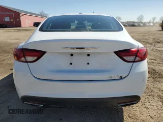 2015 Chrysler 200 S z VIN 1C3CCCBB9FN740070, wystawiony jako Copart lot #52741725 z przebiegiem 250 506 mil mil oraz Nie do naprawy • Non repairable. Historia ofert i sprzedaży dostępna na DreamBid. Obrazek 6.