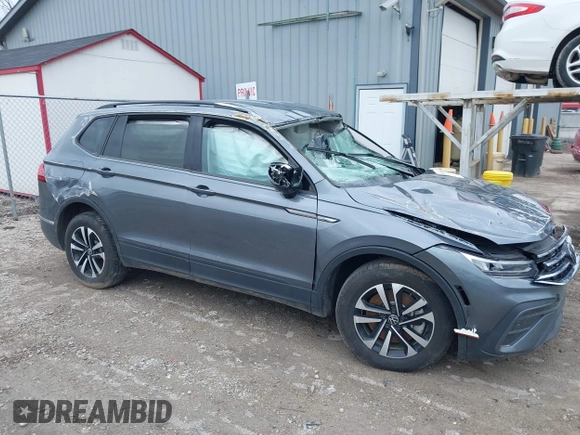 2024 Volkswagen Tiguan S with VIN 3VVFB7AX5RM188177, listed as a IAAI auction lot 41865699 with 7,823 mi miles and . Bid and sale history available at DreamBid. Image 1.
