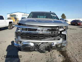 2024 Chevrolet Silverado 1500 LT with VIN 1GCUDDE87RZ136727, listed as a Copart auction lot 73170994 with 31,505 mi miles and Salvage Title. Bid and sale history available at carsss.com. Image 5.