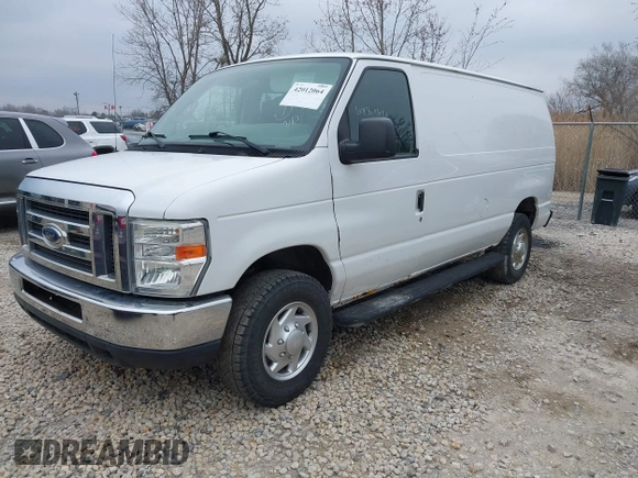 2013 Ford Econoline Cargo Commercial z VIN 1FTNE2EW5DDA32862, wystawiony jako IAAI lot #42012064 z przebiegiem 123 985 mil mil oraz . Historia ofert i sprzedaży dostępna na DreamBid. Obrazek 18.