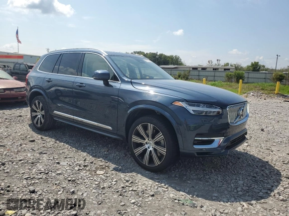 2023 Volvo XC90 Plus Bright Theme z VIN YV4H60CN5P1941258, wystawiony jako Copart lot #65315794 z przebiegiem Nie podano mil oraz Szkoda całkowita • Salvage title. Historia ofert i sprzedaży dostępna na DreamBid. Obrazek 4.