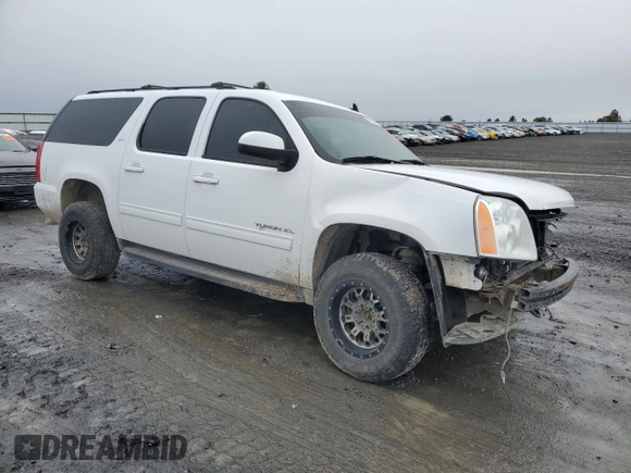 2013 GMC Yukon XL SLT z VIN 1GKS2KE74DR127036, wystawiony jako Copart lot #46916615 z przebiegiem 211 043 mil mil oraz Szkoda całkowita • Salvage title. Historia ofert i sprzedaży dostępna na DreamBid. Obrazek 4.