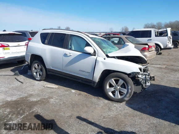 2016 Jeep Compass High Altitude z VIN 1C4NJDEB8GD685596, wystawiony jako IAAI lot #41365177 z przebiegiem Nie podano mil oraz . Historia ofert i sprzedaży dostępna na DreamBid. Obrazek 1.