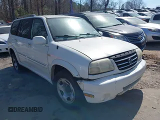 2002 Suzuki XL-7 Standard with VIN JS3TX92V524127698, listed as a IAAI auction lot 41682726 with 194,740 mi miles. Bid and sale history available at carsss.com. Image 1.