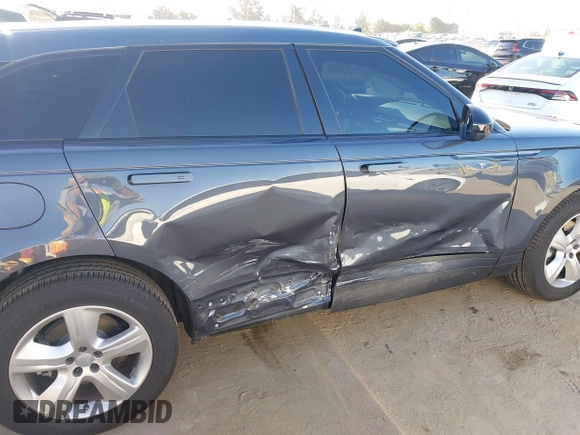 2025 Land Rover Range Rover Velar S с VIN SALYJ2EX5SA392822, выставлен на аукционе IAAI как лот 42259634 с пробегом 4 289 миль миль и . История ставок и продаж доступна на DreamBid. Изображение 17.