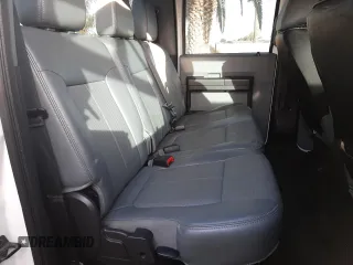2013 Ford F-350 XL z VIN 1FT8W3DT6DEB56639, wystawiony jako Copart lot #42168225 z przebiegiem 177 313 mil mil oraz Szkoda całkowita • Salvage title. Historia ofert i sprzedaży dostępna na DreamBid. Obrazek 10.