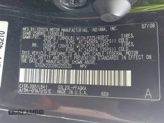 2009 Toyota Sienna XLE with VIN 5TDZK22C09S225520, listed as a IAAI auction lot 42126813 with 217,573 mi miles. Bid and sale history available at carsss.com. Image 9.