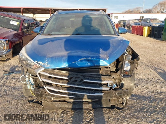 2017 Hyundai Tucson SE with VIN KM8J3CA49HU260735, listed as a IAAI auction lot 41869905 with 40,877 mi miles. Bid and sale history available at carsss.com. Image 12.