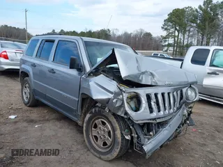 2015 Jeep Patriot Sport with VIN 1C4NJPBB2FD149490, listed as a IAAI auction lot 41420113 with 224,891 mi miles. Bid and sale history available at carsss.com. Image 1.