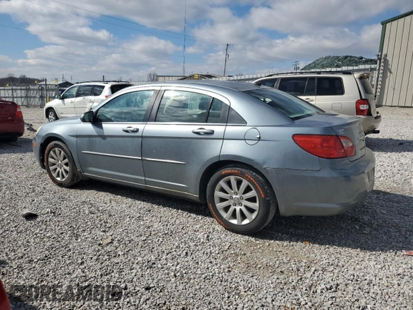 2010 Chrysler Sebring Limited z VIN 1C3CC5FB2AN143213, wystawiony jako Copart lot #47749715 z przebiegiem 174 850 mil mil oraz Szkoda całkowita • Salvage title. Historia ofert i sprzedaży dostępna na DreamBid. Obrazek 2.
