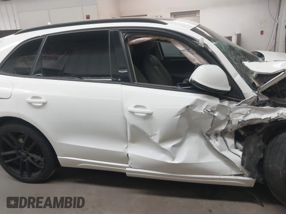 2012 Audi Q5 Premium Plus with VIN WA1LFAFP1CA016125, listed as a IAAI auction lot 41878527 with 87,813 mi miles and . Bid and sale history available at DreamBid. Image 13.