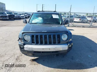 2007 Jeep Patriot Limited с VIN 1J8FF48W47D424723, выставлен на аукционе IAAI как лот 42266863 с пробегом 187 705 миль миль и . История ставок и продаж доступна на DreamBid. Изображение 12.